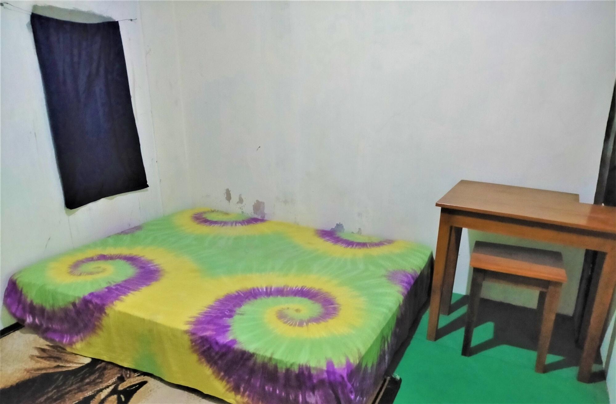 Gandrung City Hostel Баньювангі Екстер'єр фото