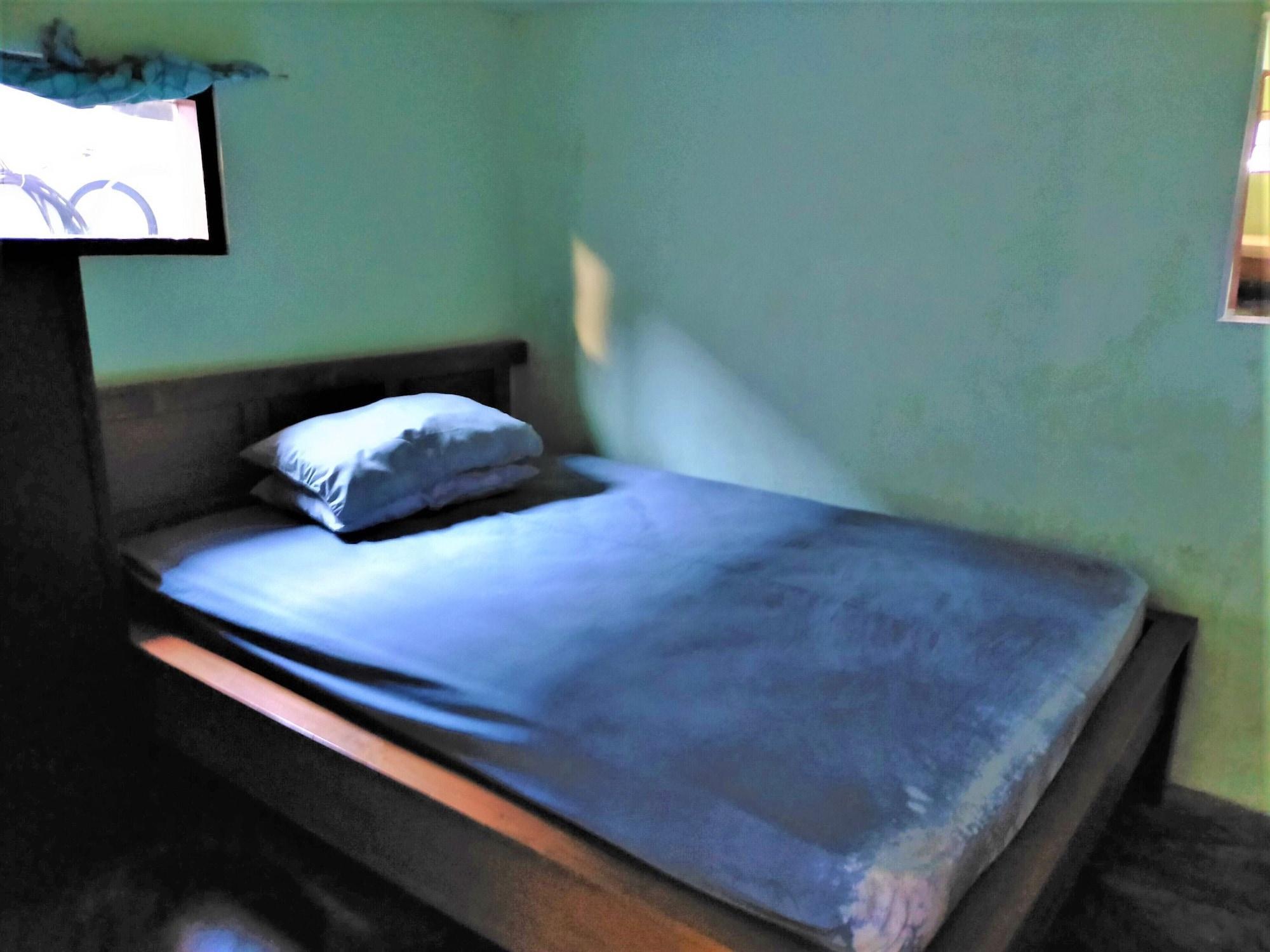 Gandrung City Hostel Баньювангі Екстер'єр фото