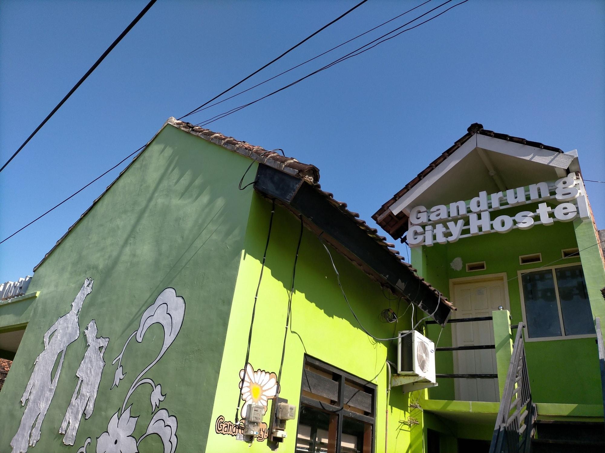 Gandrung City Hostel Баньювангі Екстер'єр фото
