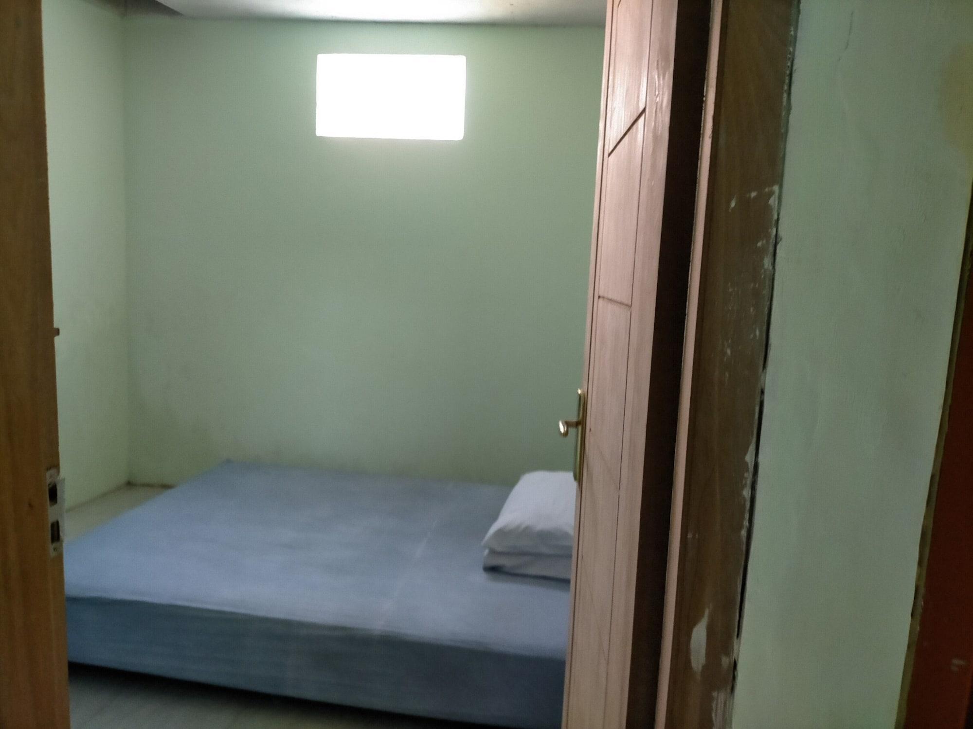 Gandrung City Hostel Баньювангі Екстер'єр фото
